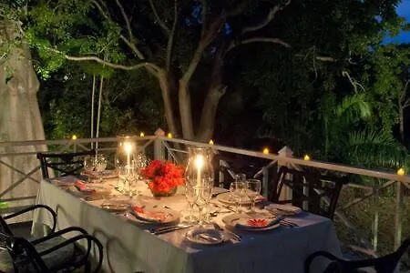 Hospitalityexpert Charming 4 Bedroom Villa Sleeps 10 - Pool Hot Tub Beach & Private Chef Montego Bay Jamaïque