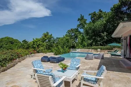 Hospitalityexpert Charming 4 Bedroom Villa Sleeps 10 - Pool Hot Tub Beach & Private Chef مونتيغو باي