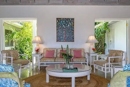 Hospitalityexpert Charming 4 Bedroom Villa Sleeps 10 - Pool Hot Tub Beach & Private Chef مونتيغو باي